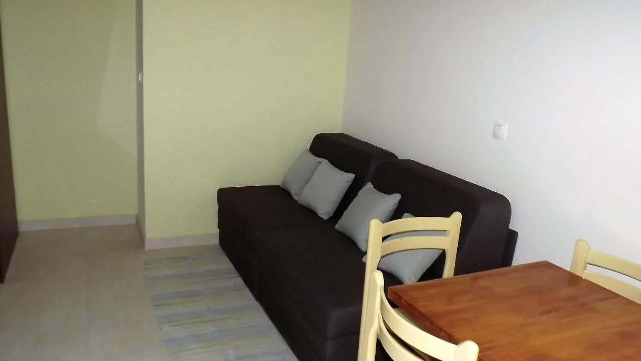 Split Apartments 11